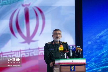 ازاحة الستار عن صاروخ 