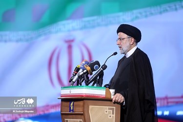 ازاحة الستار عن صاروخ 