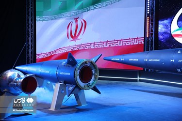 ازاحة الستار عن صاروخ 