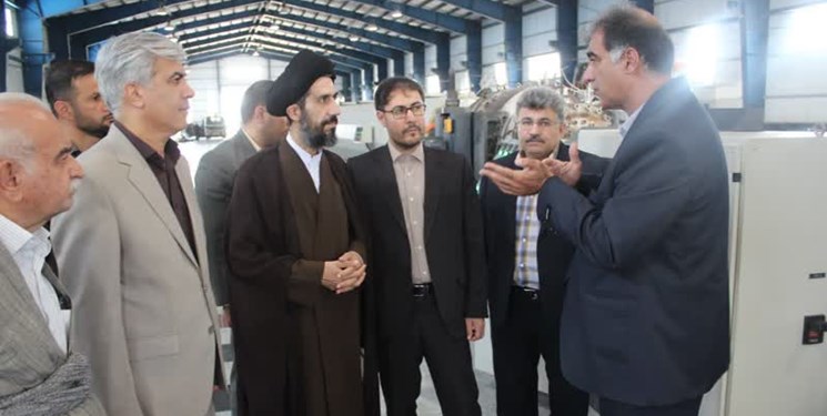 رئیس‌کل دادگستری کردستان در بازدید سرزده از یک کارخانه: مشکلات  تمام واحدهای تولیدی را پیگیری می‌کنیم