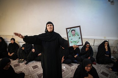 عزاداری سروان شهید محمد قنبری در منزل شهید