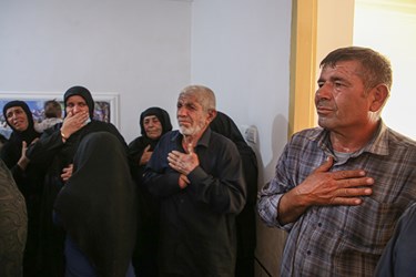 نفر وسط:  پدر سروان شهید محمد قنبری