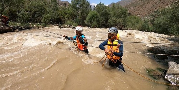 مفقود شدن کودک ۱۲ ساله در رودخانه هراز
