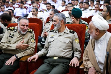 امیر سرلشکر سیدعبدالرحیم موسوی فرمانده کل ارتش در مراسم اهدای نشان فداکاری