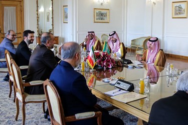 دیدار فیصل بن فرحان وزير امور خارجه عربستان سعودی با امير عبداللهيان وزیر امور خارجه کشورمان 