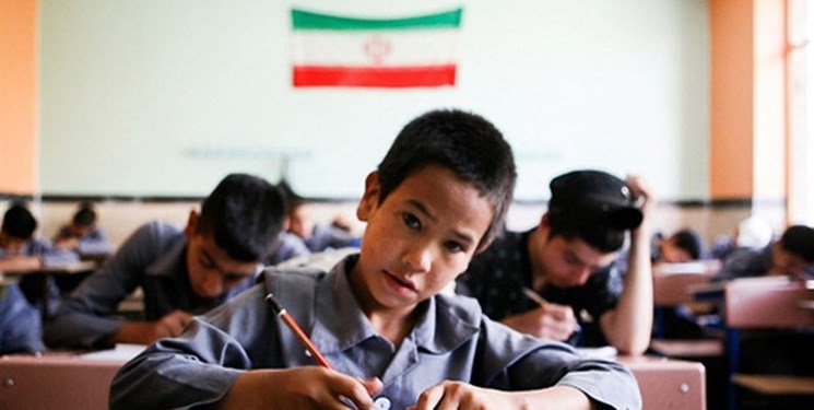 فارس من| فقط شهرستان گتوند دارای مدرسه برای اتباع خارجی است