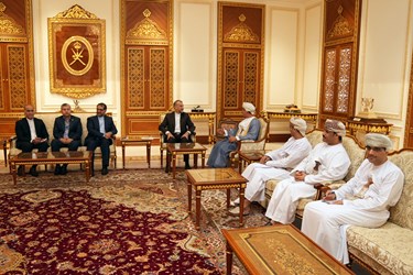 دیدار  امیرعبداللهیان وزیر امور خارجه جمهوری اسلامی ایران با ارتشبد سلطان بن محمد النعمانی وزیر مکتب‌ سلطانی عمان