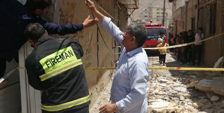 انفجار منزل مسکونی در کرمانشاه به علت نشت گاز+ عکس