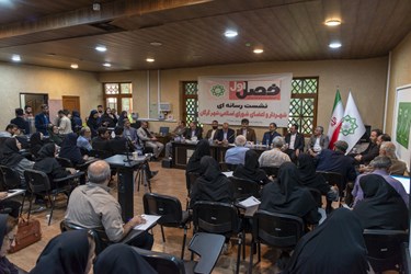 نشست خبری مشترک شهردار و شورای شهر