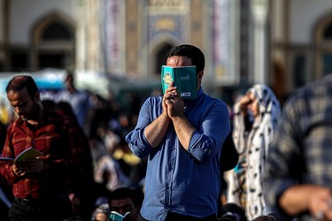 مراسم پر فیض دعای عرفه در حرم مطهر رضوی