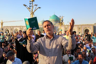 مراسم پر فیض دعای عرفه در حرم مطهر رضوی