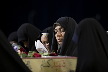 مراسم دعای عرفه در جوار شهدای گمنام درمصلی امام خمینی (ره)