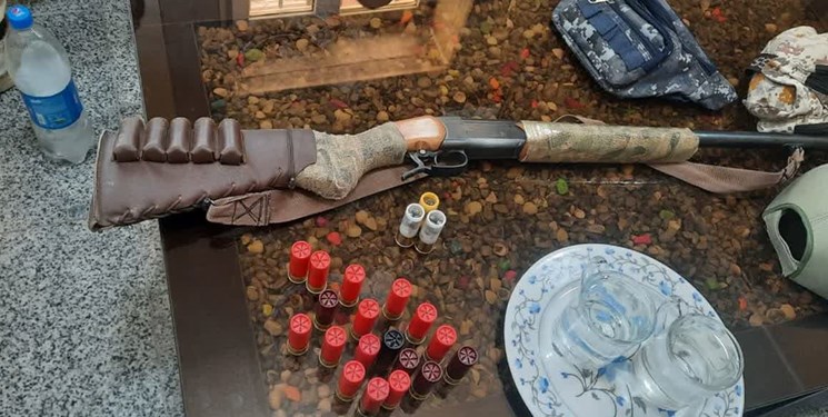2 شکارچی متخلف در لامرد دستگیر شدند