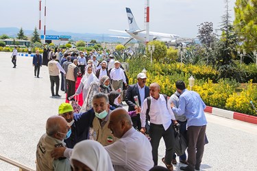 ورود نخستین کاروان حجاج ایرانی از فرودگاه شهدای ساری به کشور