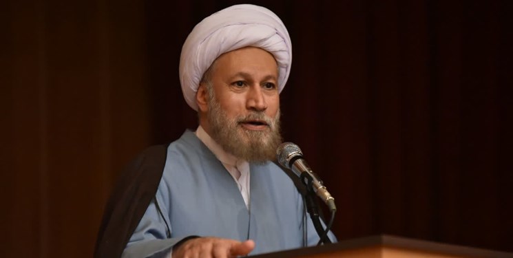 امام جمعه شیراز برای کشتی‌گیران تیم ملی آرزوی موفقیت کرد