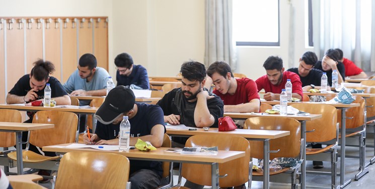 فارس‌من| اعلام تکمیل ظرفیت کنکور در گرو موافقت شورای سنجش و پذیرش دانشجو