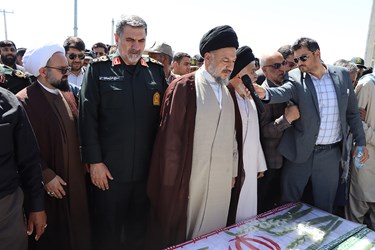 تشییع پیکر مطهر شهیدان مدافع وطن در زاهدان