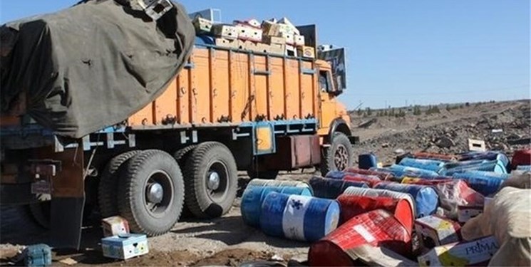 توقیف ۶ دستگاه کامیون حامل سوخت قاچاق در قصرشیرین