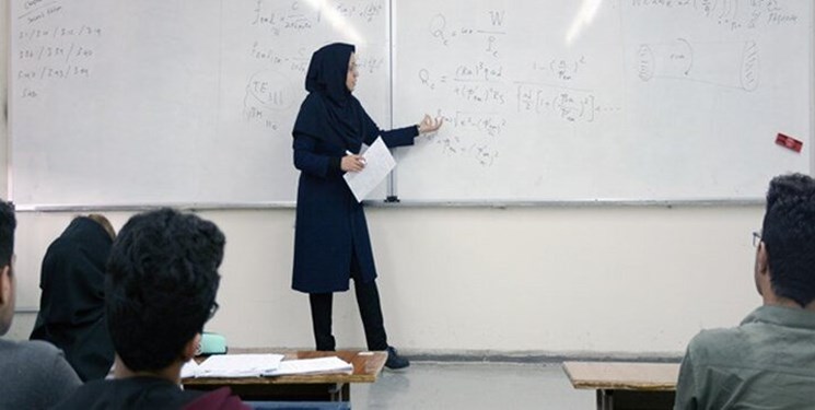 حرکت معاونت آموزشی جهاد دانشگاهی به سمت توسعه آموزش‌های کوتاه مدت دارای مزیت در بازار