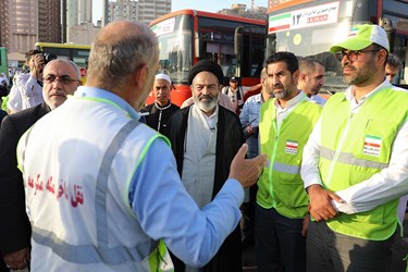 بازدید حجت الاسلام سید عبدالفتاح نواب سرپرست حجاج ایرانی و نماینده بعثه مقام معظم رهبری از نحوه اعزام حجاج ایرانی و حمل و نقل درون شهری مکه