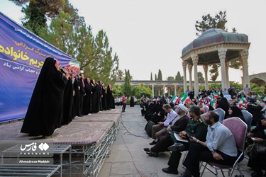 اجتماع بزرگ مردمی مدافعان حریم خانواده در شیراز