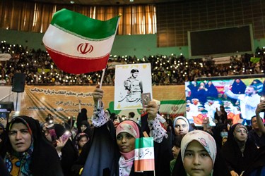 حضور کودکان و نوجوان در مراسم