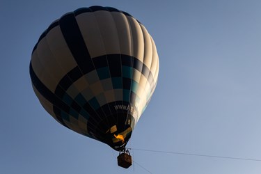 پرواز بالن فراز برج میلاد