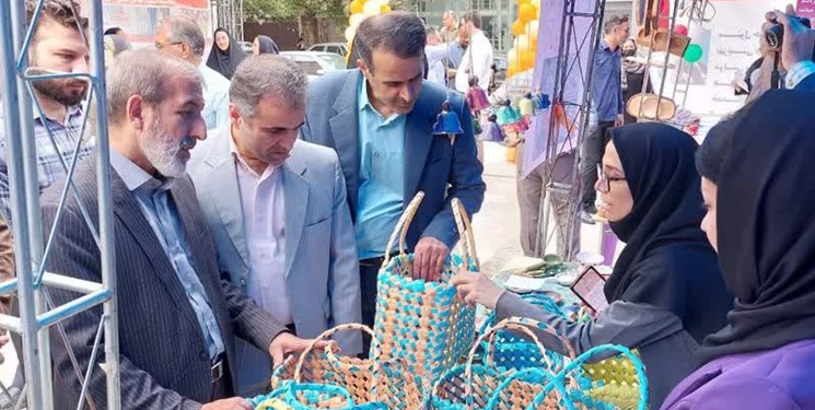 نمایشگاه محصولات بانوان سرپرست خانوار در گرگان افتتاح شد