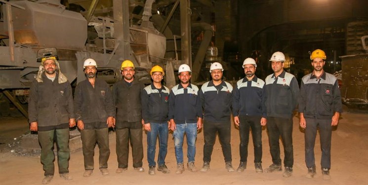ثبت رکورد ۳۰۶۰ ذوب در کنورتور فولادسازی ذوب آهن اصفهان