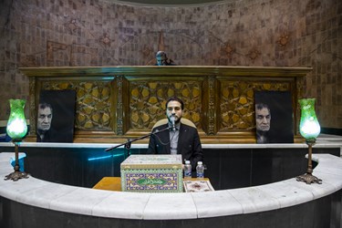 تلاوت قرآن توسط حامد شاکرنژاد درمراسم ترحیم پدر مصطفی صابرخراسانی
