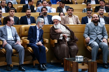 غلامعلی حدادعادل عضو مجمع تشخیص مصلحت نظام در مراسم اهدای جایزه ملی کیفیت