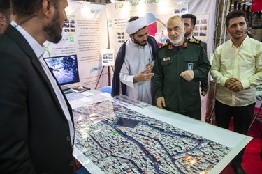 بازدید سردار سرلشکر حسین سلامی فرمانده کل سپاه پاسداران از اختتامیه نمایشگاه عملکرد و پیشرفت تحقق محله اسلامی بسیج