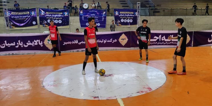 رقابت‌های  استعدادیابی فوتبال خیابانی در خراسان جنوبی
