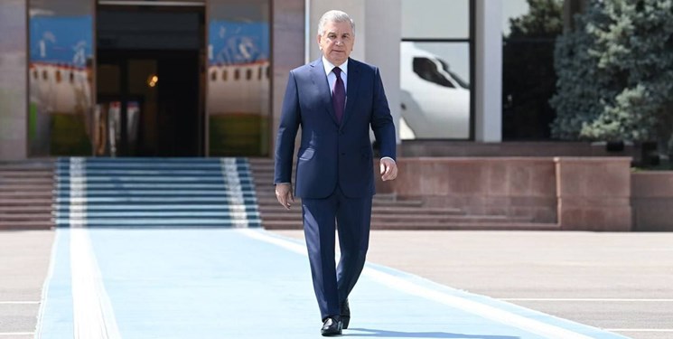 رئیس جمهور ازبکستان عازم روسیه شد