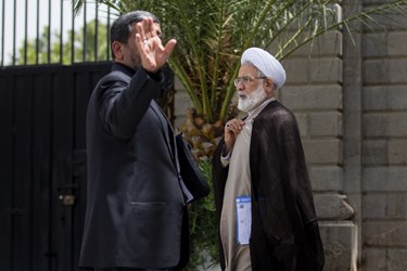 حجت الاسلام محمدجعفر منتظری دادستان کل کشور وسید عزت‌الله ضرغامی، وزیر میراث فرهنگی، گردشگری و صنایع دستی در حاشیه جلسه هیات دولت