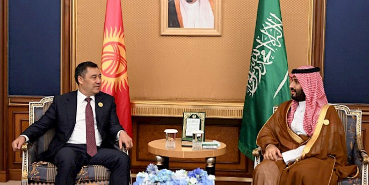 دیدار رئیس جمهور قرقیزستان با مقامات کشورهای عربی