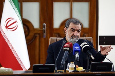 نشست محسن رضایی دبیر شورای عالی هماهنگی اقتصادی سران قوا با اصحاب رسانه 