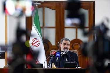 نشست محسن رضایی دبیر شورای عالی هماهنگی اقتصادی سران قوا با اصحاب رسانه 