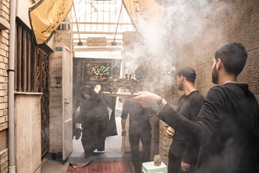 این خانه عزادار حسین است