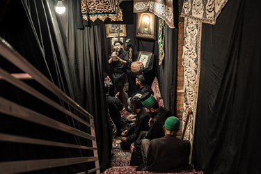 این خانه عزادار حسین است