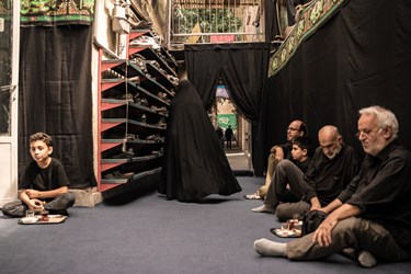 این خانه عزادار حسین است