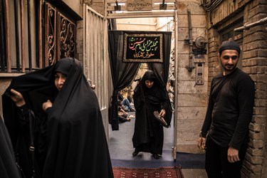 این خانه عزادار حسین است