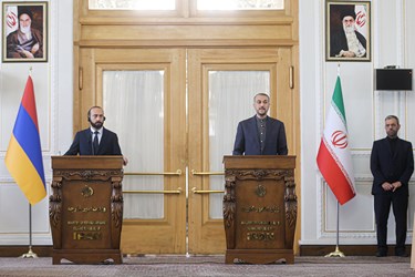 کنفرانس خبری  آرارات میرزویان وزیر امور خارجه ارمنستان  و حسین امیرعبدالهیان وزیر امور خارجه
