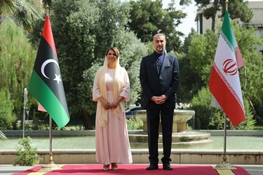 استقبال حسین  امير عبداللهيان وزیر امور خارجه از نجلاءمنقوش وزير امور خارجه لیبی