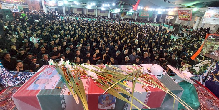 مراسم وداع باشکوه مردم با شهید محمدرضا اسماعیلی در روستای اشکهران