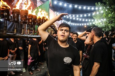 Torch-Carrying Ritual Held in Tehran