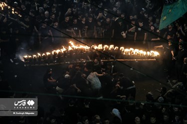 Torch-Carrying Ritual Held in Tehran