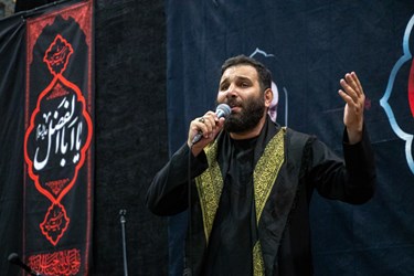 مداحی محمدحسین حدادیان در مراسم عزاداری روز تاسوعا دانشگاه تهران