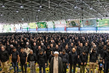 نماز ظهر روز تاسوعا در دانشگاه تهران
