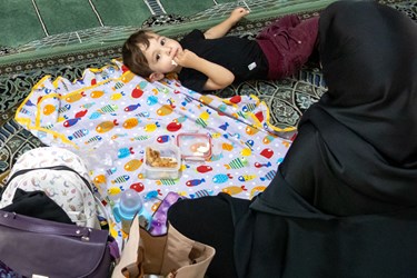 حضورخانواده ها در مراسم عزاداری روز تاسوعا دانشگاه تهران
